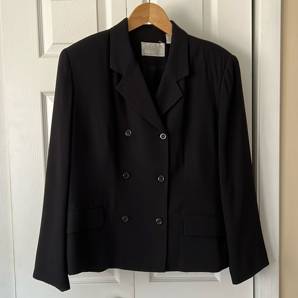 Lord & Taylor black cropped double breasted blazer Size 18W